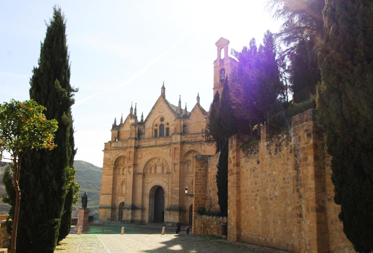Villa Casa Puerta De La Alcazaba Antequera Esterno foto